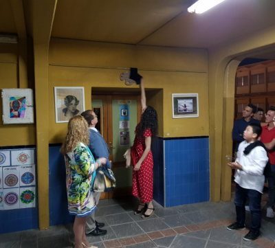 placa-aula-de-arte-iesmartiricos-descubrir