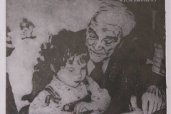 Con el abuelo Angel 20x15 Grabado  sobre papel 2011 - With Grandpa Angel, 20x15. Engraving on paper, 2011